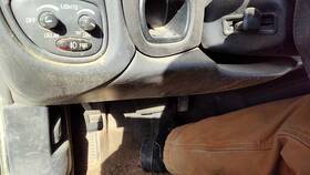 Pontiac 10366536 00-05 Bonneville Lower Dash Under Column Knee Bolster Trim Panel Pewter 932