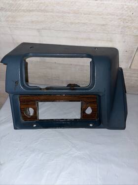 488070 Pontiac 1975-77 Grand Prix Dash Radio Bezel Gm No.488070