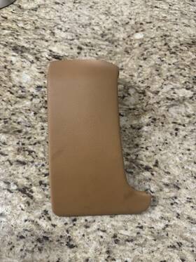 997552256021tk Porsche 2005-12 911 Cayman Boxster Dash / Glove Box Right Side Cover Trim Beige