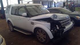 260.rv1n16 Rover Lr4 2016 Glove Box