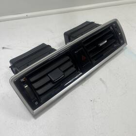 251.su1q18 Subaru 2015-2019 Legacy Outback Dash Center Vents Hazard Switch Black Chrome