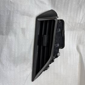 66110fl00a Subaru 2017-2023 Impreza Dash Rh Front Center Ac Air Vent Grille #378