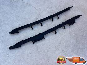 1130985 Tesla 2020-2024 Model Y Dash Right Left Side Defrost Grille Upper Trim Cover Oem 1130985 Tesla 2020-2024 Model Y Dash Right Left Side Defrost Grille Upper Trim Cover Oem