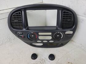 237081-0050 Toyota 01-04 Sequoia Oem Black Front Upper Radio Clock Dash Vent Bezel 237081-0050 Toyota 01-04 Sequoia Oem Black Front Upper Radio Clock Dash Vent Bezel