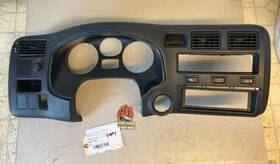 254.to1100 Toyota 96-00 Rav4 Oem Speedometer Instrument Cluster Radio Climate Dash Bezel