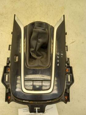 254.to1422 Toyota 2022 Corolla Cross Xle Shifter Bezel