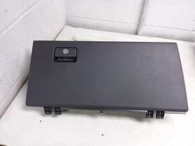 260.to1b21 Toyota Sienna 2021 Glove Box