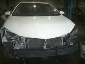 260.to1e17 Toyota Corolla 2017 Glove Box 119783