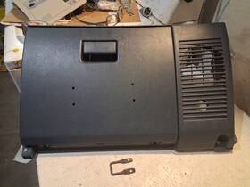 55433-04010 Toyota 89-95 Pickup Truck Glove Compartment Assy Latch Striker Speaker Grill