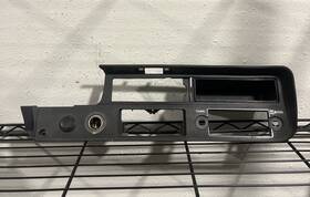 55434-89135 Toyota 1981-1983 Pickup Dash Panel Bezel Climate Control Radio Oem