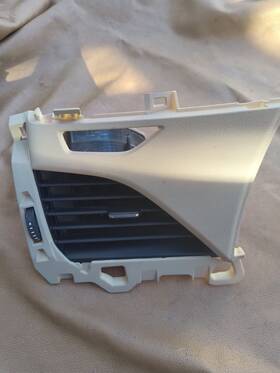 55650-08060-e0 Toyota Left Dash Instrument Panel Ac Air Vent Grille Tan Oem 2015 - 2020 Sienna