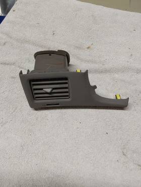 55650-ae010 Toyota 2004-2010 Sienna Front Left Driver Side Dash Ac Air Vent Climate Lh S52