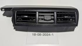 55686-47100 Toyota 2012-2013-2014 Fits Prius V Center Dash Vent Heater A/c Vents Oem