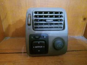 55881-01020 Toyota 98-02 Corolla Dash Left Side Air Vent A/c Hetaer Grille Oem