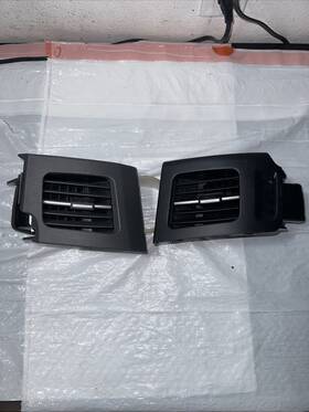 755650-47080 Toyota 2010-2015 Prius Front Left And Right Dash Ac Air Vent Set Oem