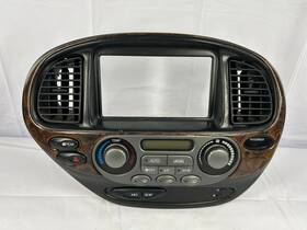 84010-0c170-00 Toyota 2001 Sequoia 4x4 Center Dash Climate Control Bezel Vents Wood Grain Oem