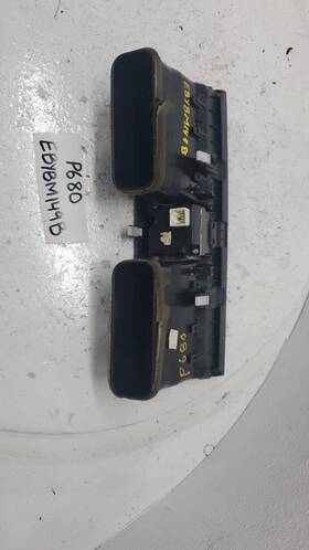 P680 Toyota 2009 Camry Dash Air Vent Bezel Trim With Hazard Switch Assembly P680 Toyota 2009 Camry Dash Air Vent Bezel Trim With Hazard Switch Assembly