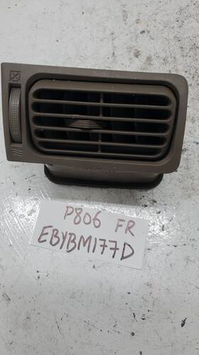 55670-02070 Toyota P806 2003 Corolla Front Right Air Vent With Dash Bezel Trim