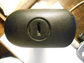 1h1857147 Volkswagen Vw 96-98 Mk3 Golf/jetta Glove Box Lid Latch Assembly P#1h1857147 B41