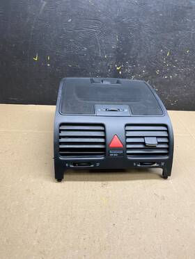 1k0819153 Volkswagen 2005 - 2010 Jetta Rabbit Center Cosnole Dash Air Vent T9269 Dg