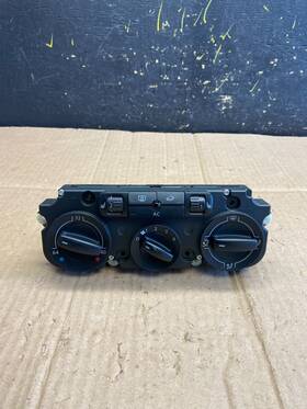 Volkswagen 1k0820047 2006 - 2010 Passat Center Climate Control Panel Ac Heater Aa7932 Dg