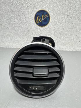 P1098613x Volkswagen 2012-2013 Beetle Front Driver Side Dash Ac Air Vent Oem