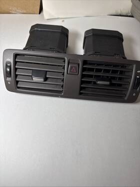 30739296 Volvo Oem 2008 S40 Center Middle Dash Ac A/c Air Vent Grille With Hazard Brown