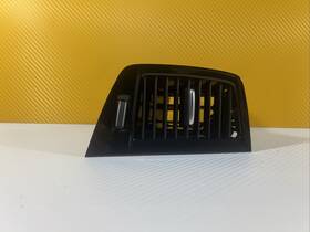 32277962 Volvo 32277966 2020 - 2023 Xc90 Dash Left Side Inner Air Vent Grille Cover Oem 32277962 Volvo 32277966 2020 - 2023 Xc90 Dash Left Side Inner Air Vent Grille Cover Oem