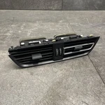 Oem 2019 - 2023 Porsche Macan Dash Center Vent Grille 95B819110E *damage*. Fixed Price $45.00.