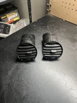 1998-2005 Volskwagen Beetle Dash Ac Air Vent Set Grille Outer Outlet Driver/pass. Fixed Price $60.00.