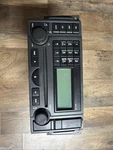 2005 - 2009 Land Rover LR3 Cd Display. Fixed Price $120.00.