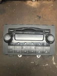 08-09 Honda Cr-v Stereo Radio Cd Am/fm Player Oem 39100-SWA-A004. Fixed Price $75.00.