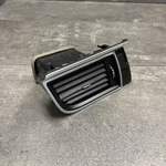 Oem 2015 - 2021 Porsche Macan Left Side Air Vent W/ Molding 95B857189. Fixed Price $40.00.