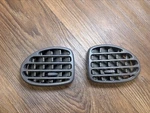 02-05 Chevy Trailblazer Outer Dash Heater Air Vents Dark Gray. Fixed Price $35.59.