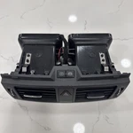 08-11 Mercedes W204 C300 C350 Front Center Console Dash Ac A/c Air Vent Trim Oem. Fixed Price $69.00.