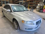 (local Pickup Only) Passenger Front Seat Bucket Leather Fits 07-11 Volvo. Fixed Price $90.00.