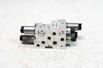 Valve Block Active Dynamic Drive Hydraulic Fluid Pump Oem Bmw E70 E71 X5 X6. Fixed Price $172.00.